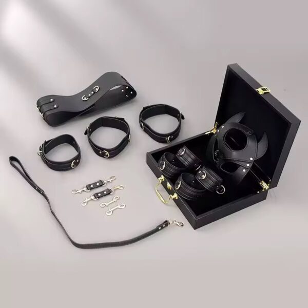 Desire Devil Black  Kitty Bondage Kit