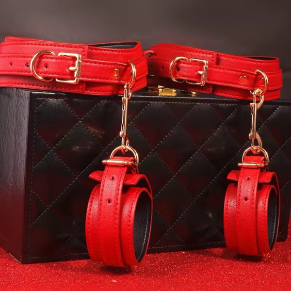 Desire Devil Kitty Red Bondage Kit