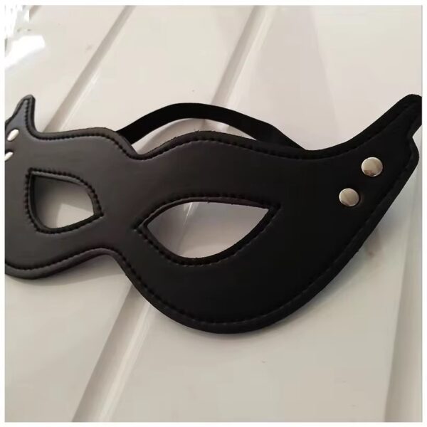 Desire Shadow Siren Mask