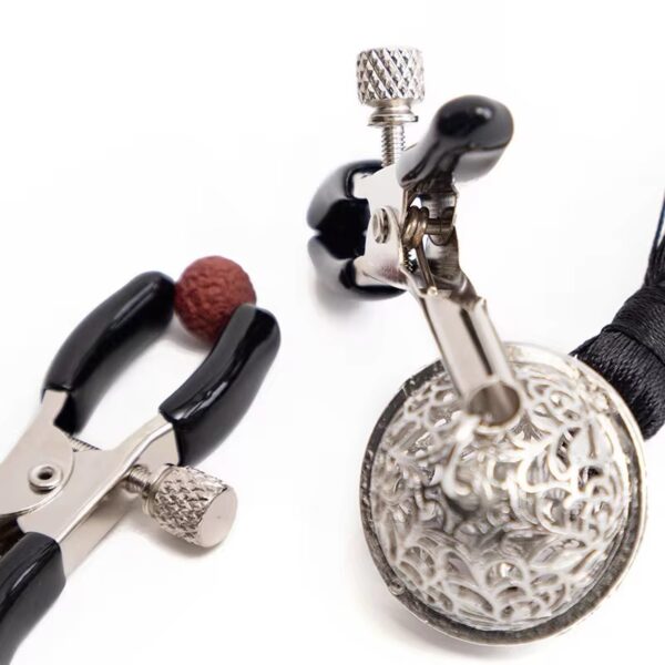 Shadow Blossom Weighted Clam